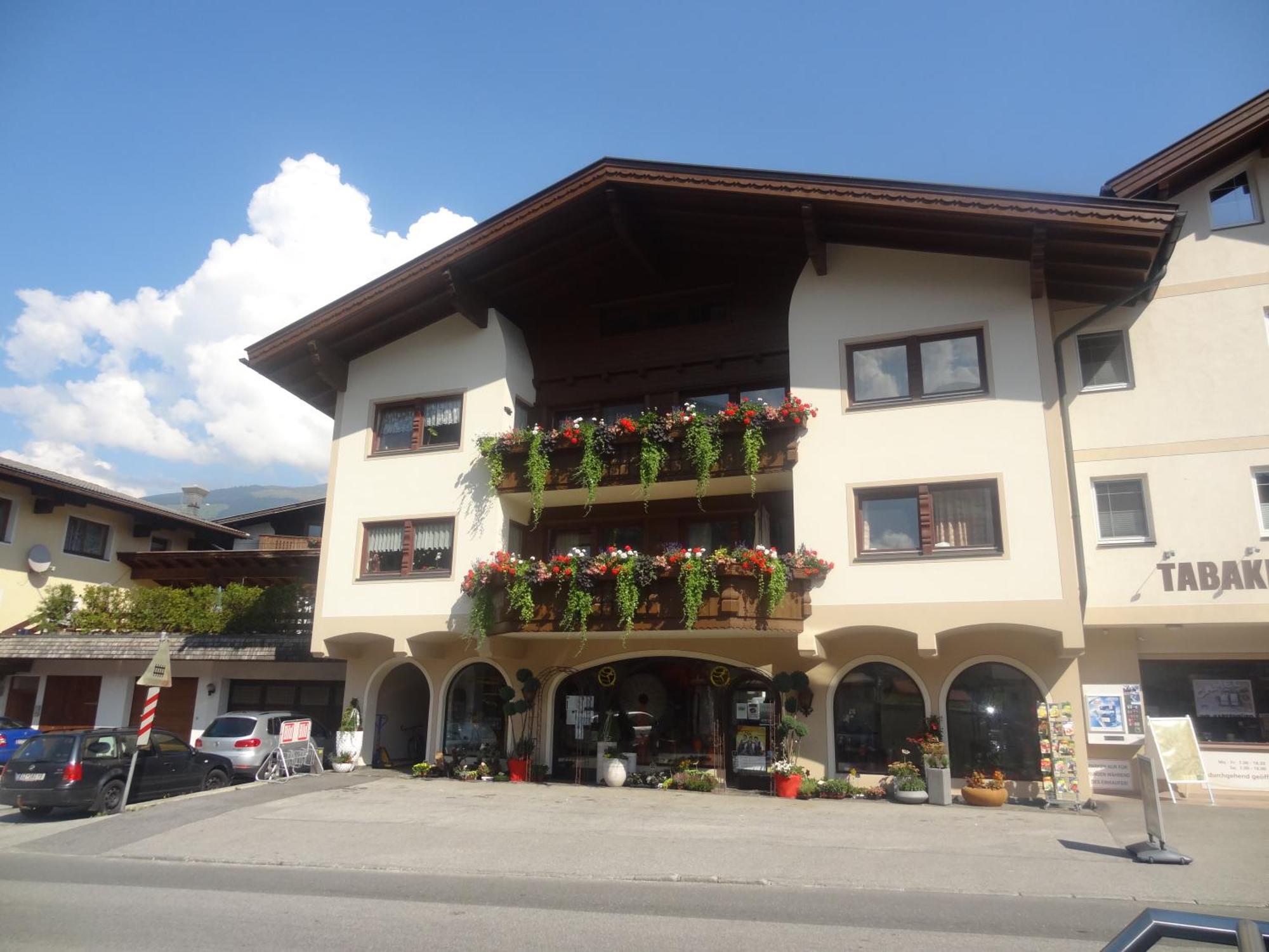 Ferienwohnung Blumen Penz Zell am Ziller Quarto foto